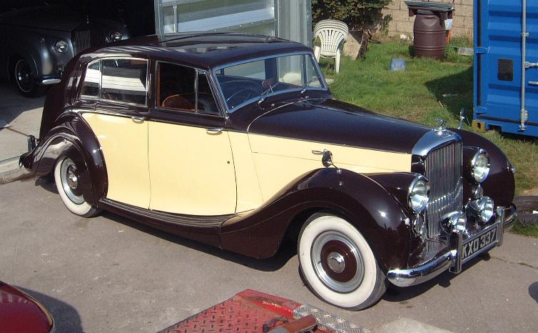 39866849 MkVI profile Way Back Wednesday: The Bentley MK VI